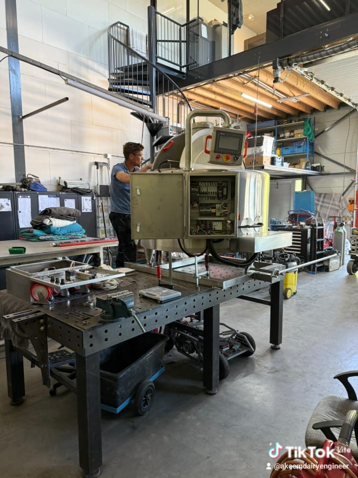 PHOTO-2025-12-20-15-13-37